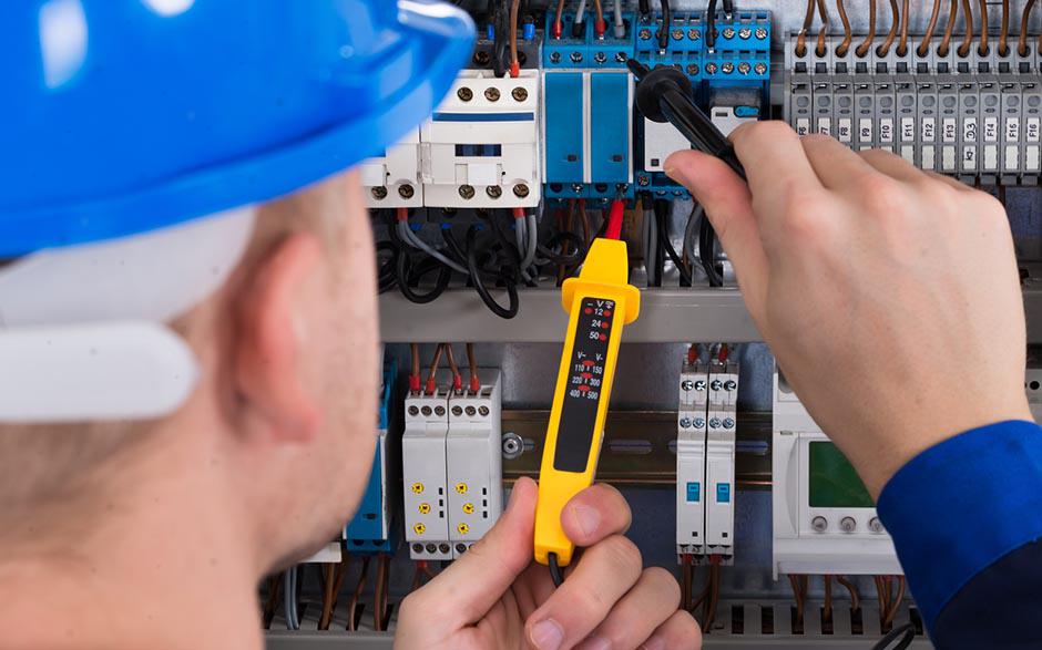 besoin d'un électricien Paris 2